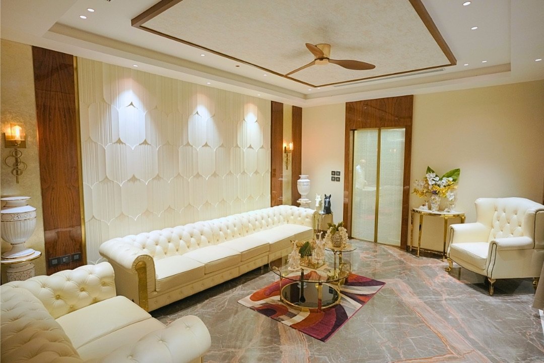 Formal living room interior by HOH Luxe